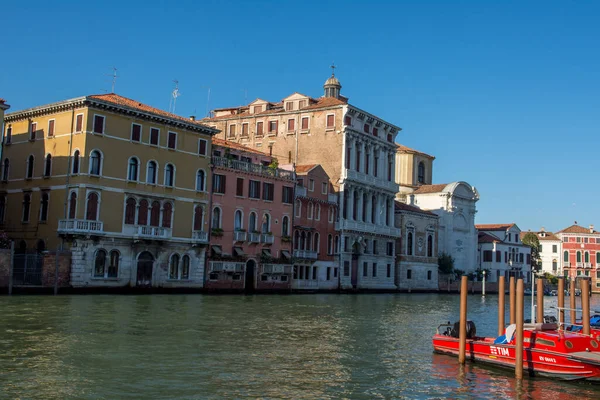 Felfedezése Város Velence Kis Csatornák Romantikus Sikátorok Olaszország — Stock Fotó