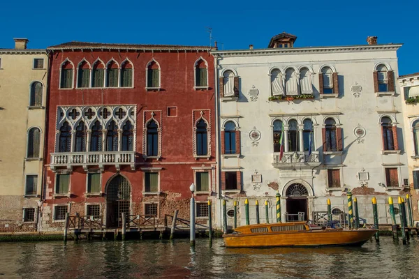 discovery of the city of Venice and its small canals and romantic alleys, Italy