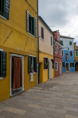 Venedik şehri, Burano ve onun küçük kanalları ve romantik sokakları, İtalya