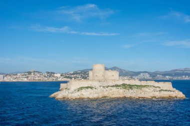 Fransa 'nın Mayıs ayında Marsilya limanı ve bölge adalarının keşfi