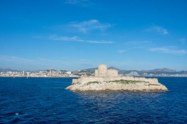 Fransa 'nın Mayıs ayında Marsilya limanı ve bölge adalarının keşfi