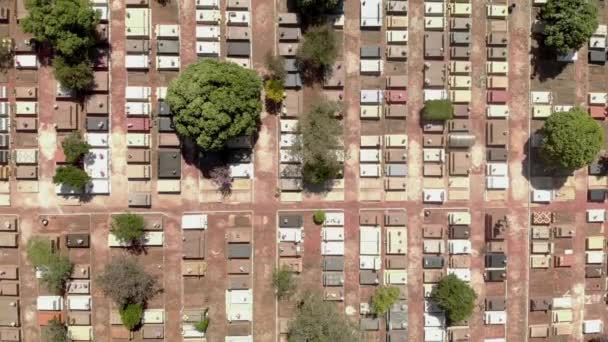 Vol Aérien Panoramique Directement Dessus Cimetière Densément Rempli — Video