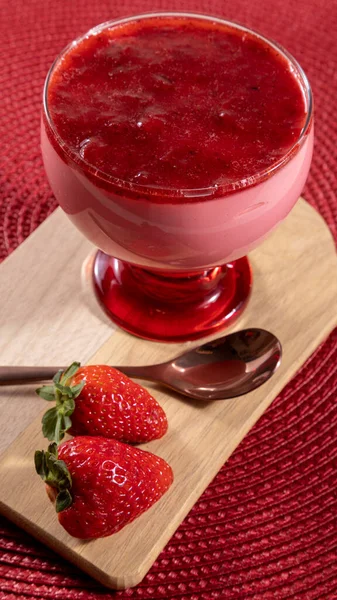 Tasty Strawberry Mousse Glass Jam Top — Stock Photo, Image