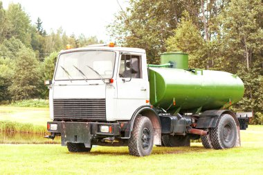 Tank kamyon maz.