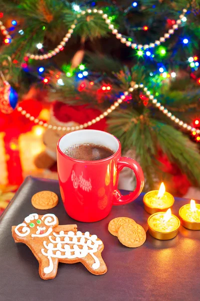 Sheep shape gingerbread with cup of coffee on christmas backgrou — Stock Photo, Image