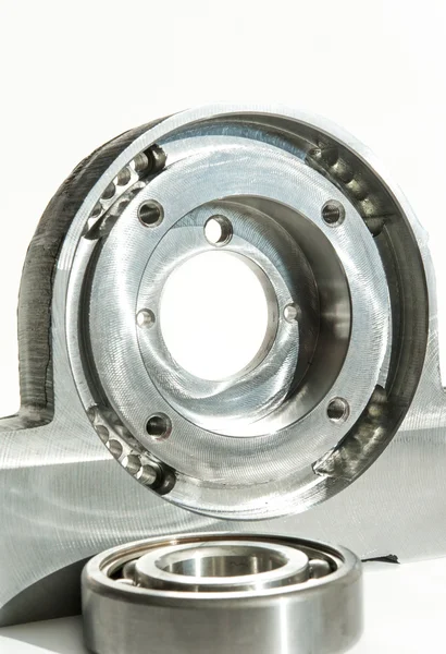 Unidad de rodamientos de rodillos montados en metal Torno de fresado CNC y perforación — Foto de Stock