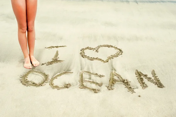 I love ocean message handwritten in Atlantic ocean wet sand — ストック写真