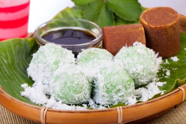 Muz Yaprak Hindistan cevizi ile Endonezya Gıda Klepon