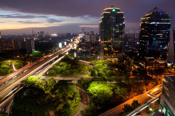 Cidade noturna de Jacarta Indonésia Ásia — Fotografia de Stock