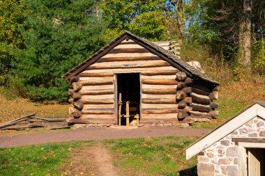 Valley Forge Ulusal Tarih Parkı 'nda Bir Üreme Günlüğü Kulübesi