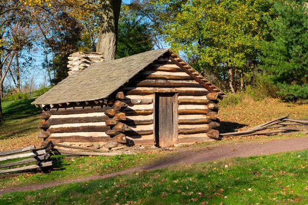 Reproduction Log Hut Valley Forge National Historical Park — Stock fotografie
