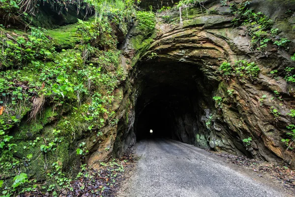 Il tunnel infestato di Nada — Foto Stock