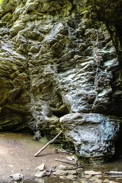카터 동굴 주립 공원 하이킹 — 스톡 사진