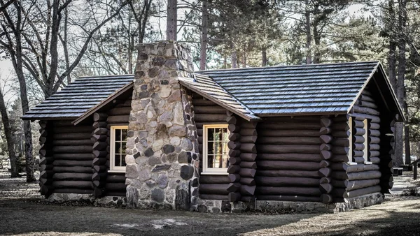 Log Cabin In The Woods — Stock Photo, Image