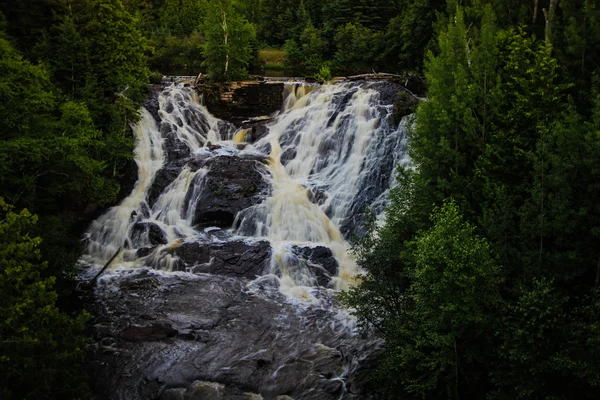 Cachoeira do rio Águia em Michigan — Fotografia de Stock