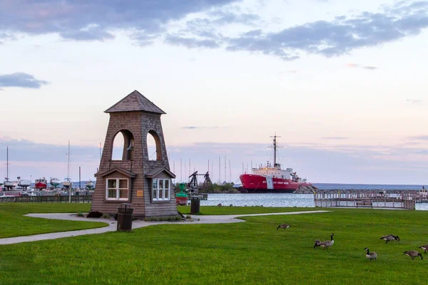 미시간주 2020 미시간주 오대호 해안에 인기있는 시티의 번화가 프론트 지구를 — 스톡 사진