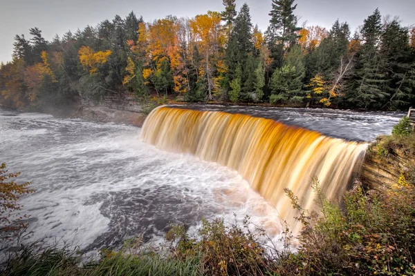 Automne Cascade Tahquamenon Falls Dans Nord Michigan — Photo