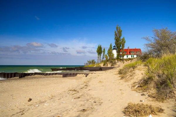 Michigan Gölü Deniz Feneri Michigan Gölü Kıyısında Dalgalar Çarpar Michigan — Stok fotoğraf