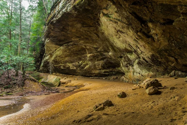 Cueva de ceniza — Foto de Stock
