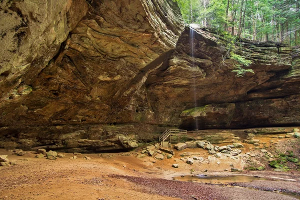 Cueva de ceniza — Foto de Stock