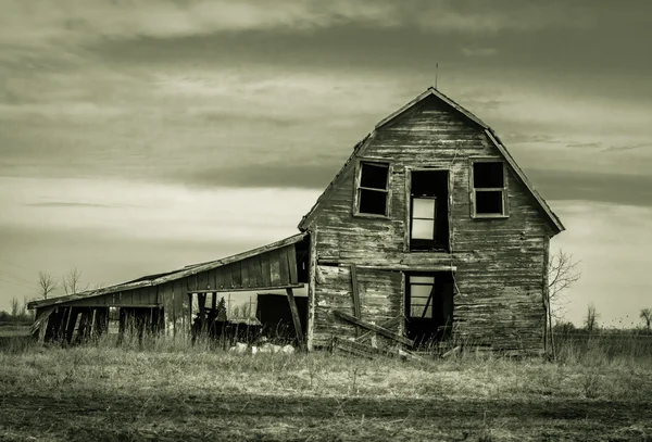 Abandoned And Haunted Barn — Stock Photo, Image