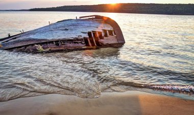 Lake Superior Shipwreck clipart
