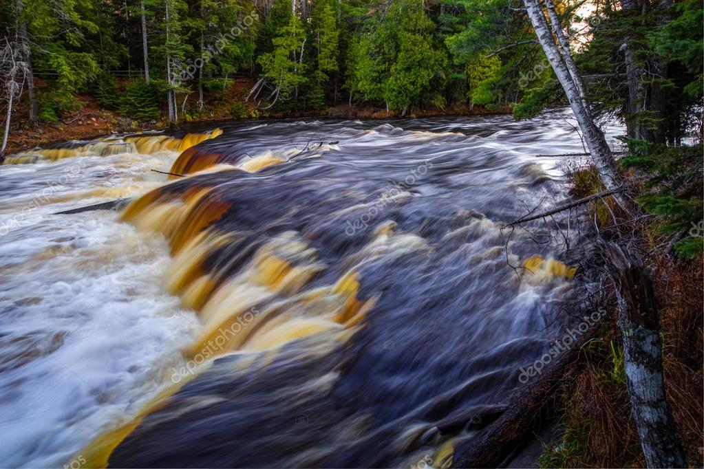 The Tahquamenon River — Stock Photo © ehrlif 79919756
