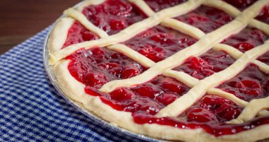 Sıcak taze tatlı Cherry Pie