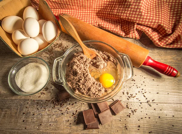 Backen eines Schokoladenkuchens — Stockfoto