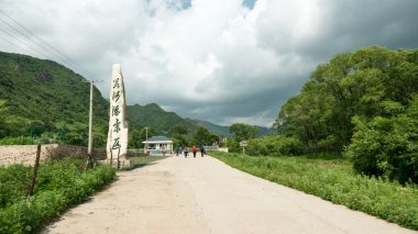 Çin Hebei Dragon Mountain kamp sayısı hiking
