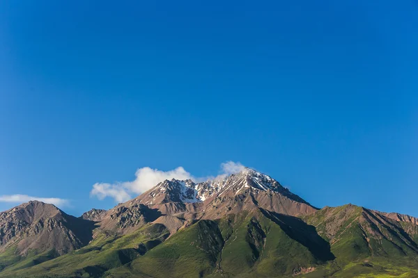 Qilian beleza coberta de neve — Fotografia de Stock