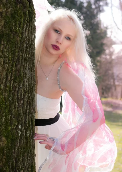 Woman with pink cloth — Stock Photo, Image