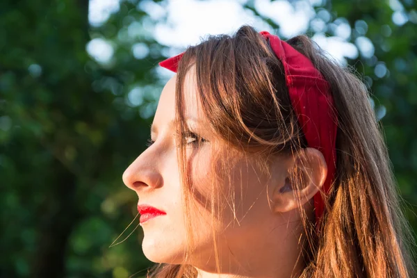 Retrato de mulher na moda — Fotografia de Stock