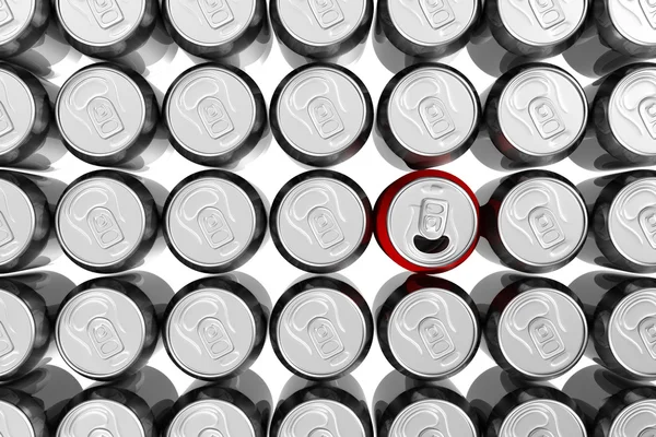 La lata de refresco rojo sobresale —  Fotos de Stock
