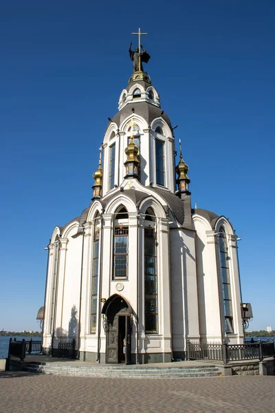 Ortodoxa Kyrkan Flodstranden Staden Kyrkan Bac — Stockfoto