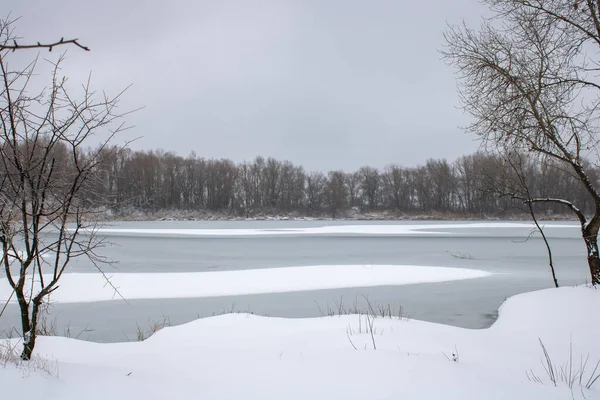 Winter Auf Dem Fluss Winterlandschaft — Stockfoto