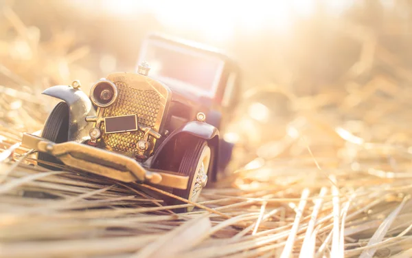 Coche miniatura viejo temporizador —  Fotos de Stock