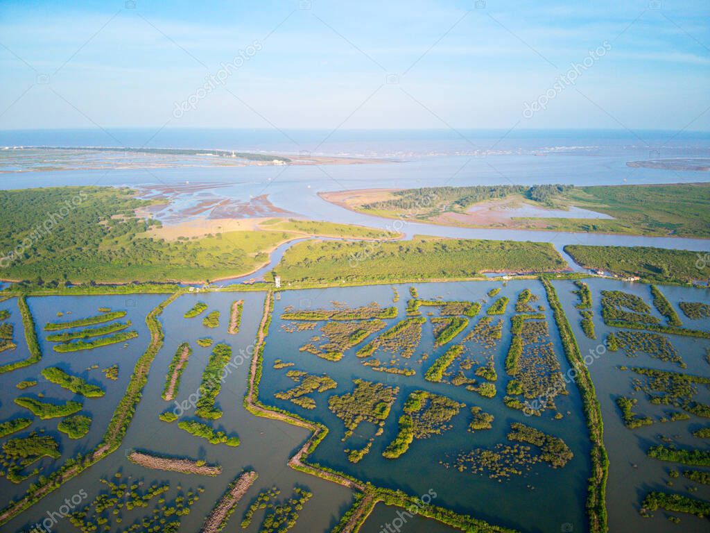 Vista aérea del Parque Nacional Xuan Thuy, Namdinh, Vietnam. Esta es