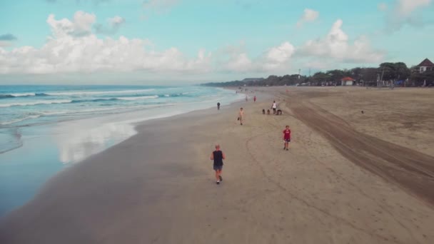 Утренний забег на Бали — стоковое видео
