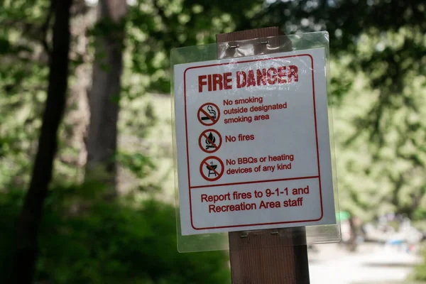 View Warning Sign Fire Danger Entrance Buntzen Lake Recreation Area — Stock Photo, Image