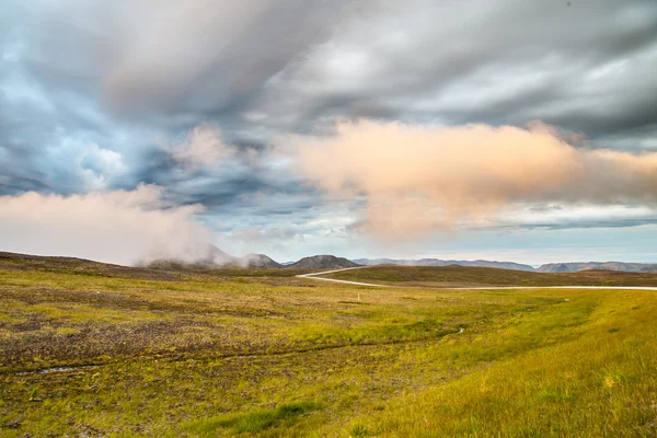 Landscape midnight sun at the North Cape area in Finmark Norway — Stock Photo, Image