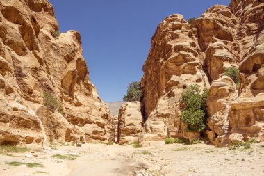 Küçük Petra Ürdün kayalar arasında küçük entraance.