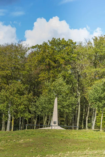 Vzdušný památkový pilíř v Ede, Nizozemsko — Stock fotografie