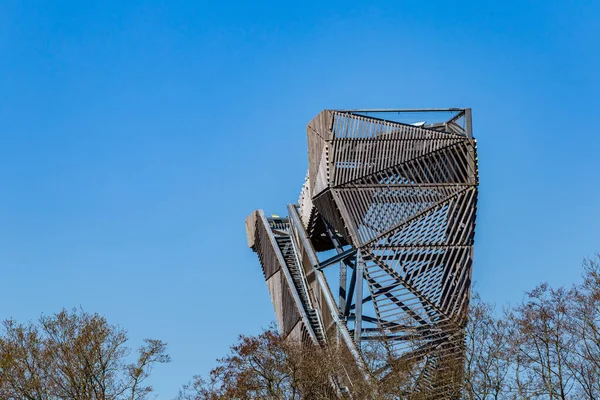 Watch tower nature park De Omlanden in Groningen Países Baixos — Fotografia de Stock