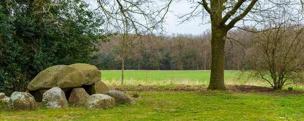 Dolmen prehistroryczny w Drenthe w Holandii — Zdjęcie stockowe