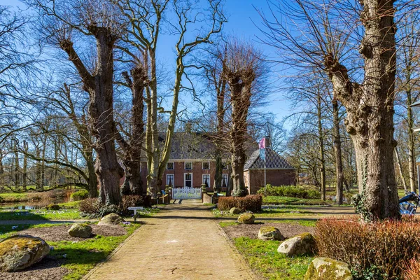 Estate Mensinge en Roden en los Países Bajos — Foto de Stock