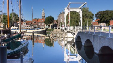 Eski tarihi liman Enkhuizen (Hollanda)