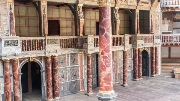 Londra İngiltere'de Shakespeare Globe Tiyatrosu