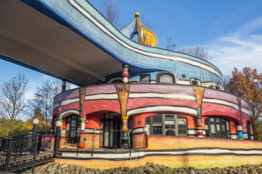Valkenburg, Hollanda - Kasım 22,2014: Hundertwasser Schüco