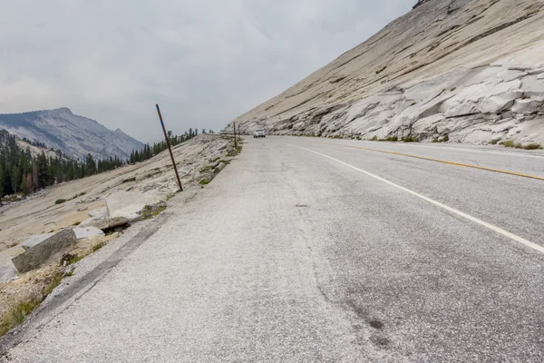 Tioga Geçidi Yosemite Ulusal Parkı Kaliforniya ABD — Stok fotoğraf